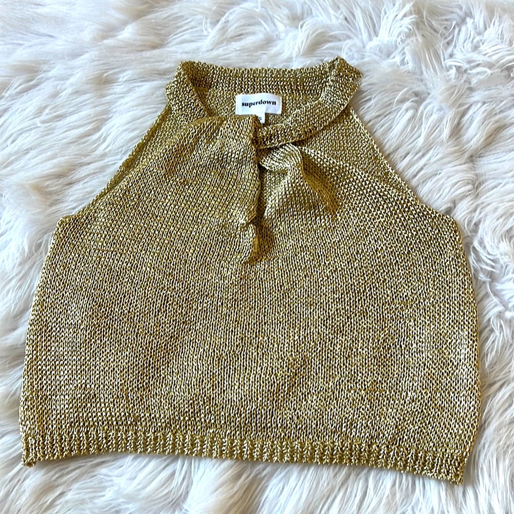 Superdown gold top